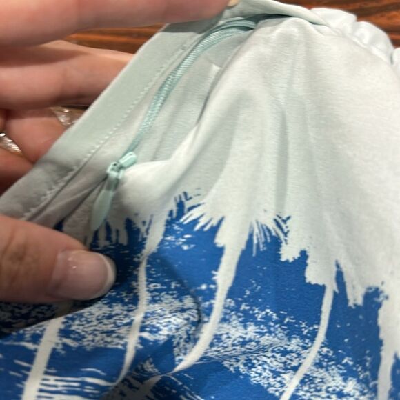 IVIVVA By Lululemon Girl's Lightning Stride Short 10 - Picture 4 of 8